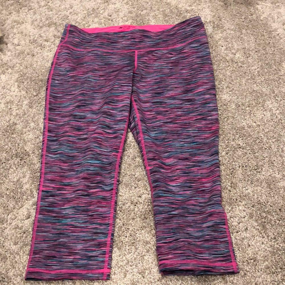 Brand new never worn cropped leggings